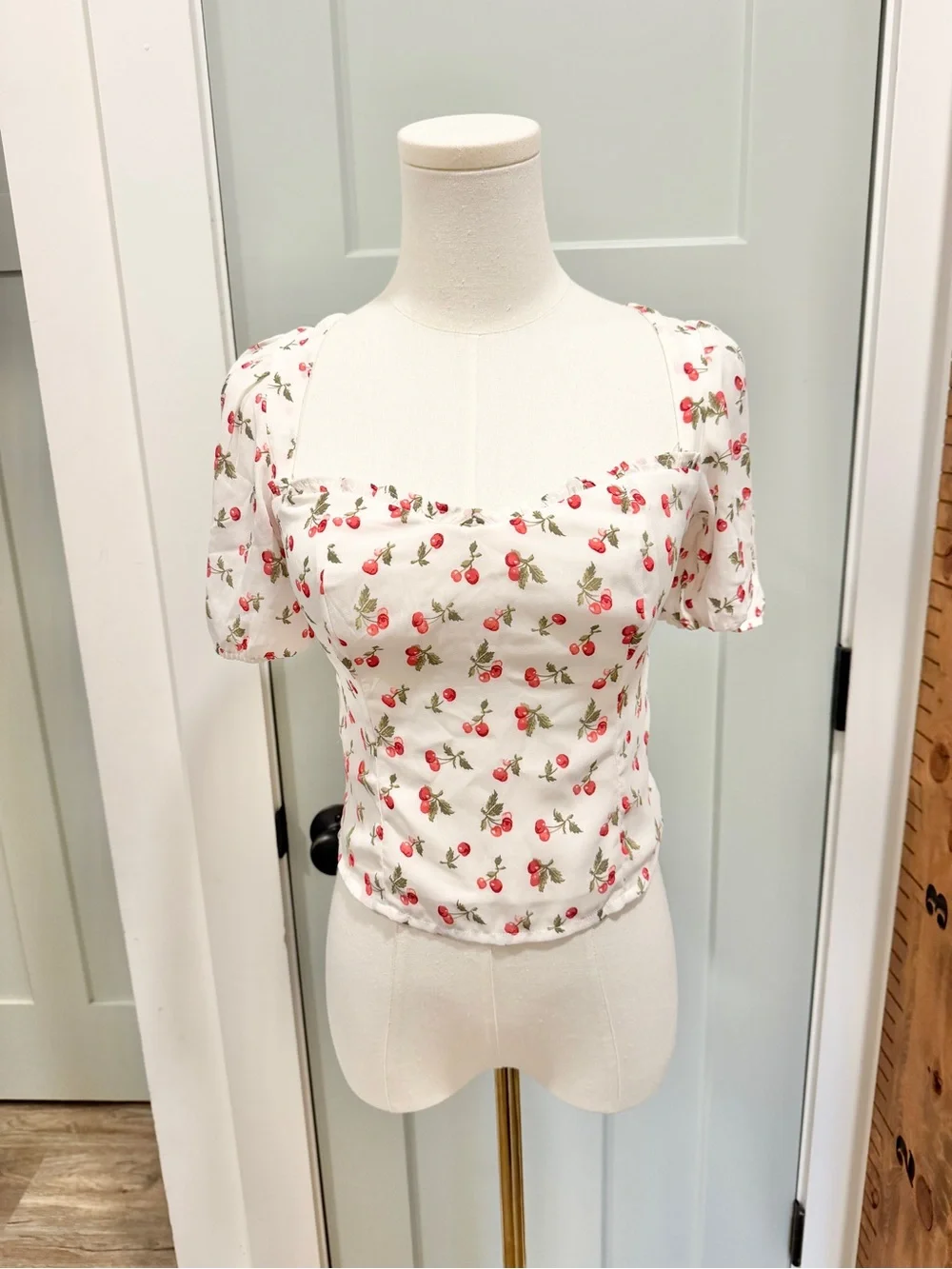 Abercrombie Cherries Tomato Girl Puff Sleeve Top Cottagecore XS